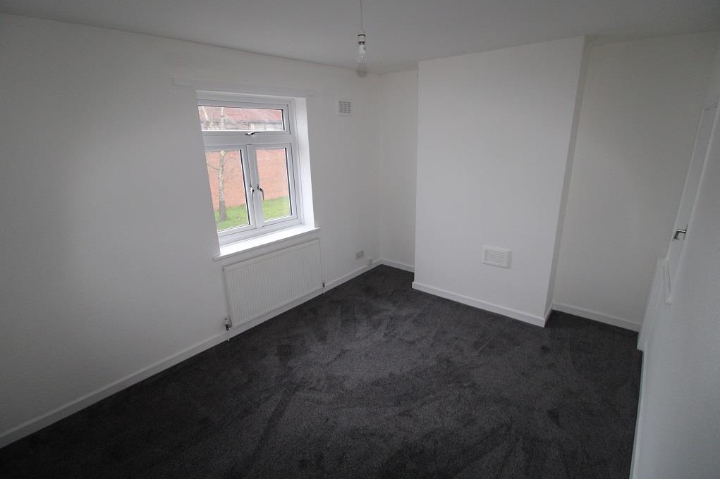 FRONT BEDROOM.jpg