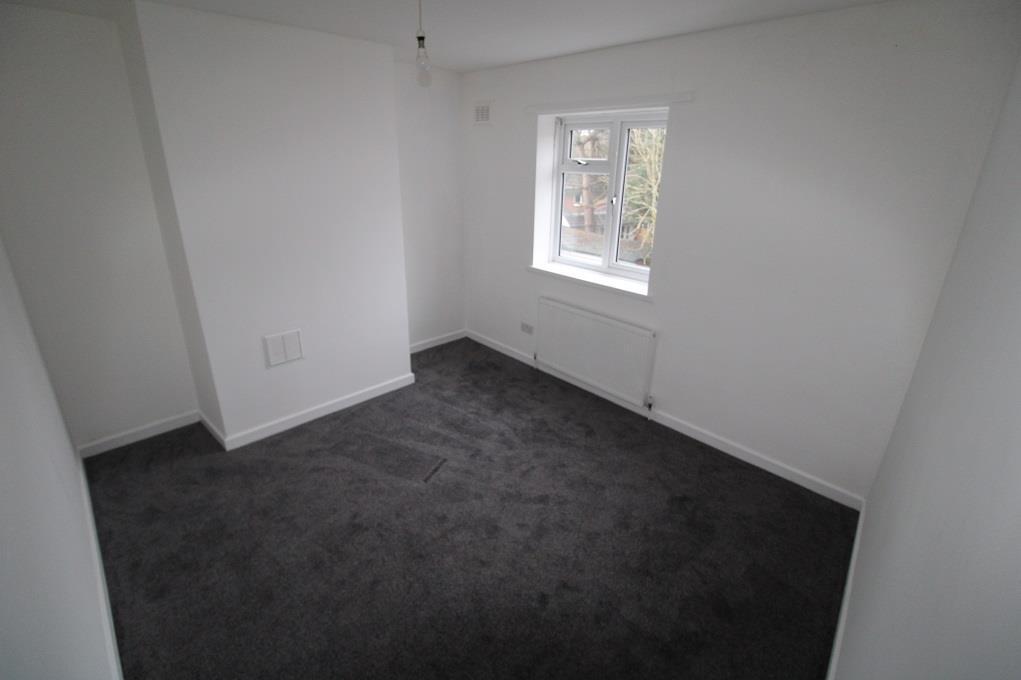 REAR BEDROOM.jpg