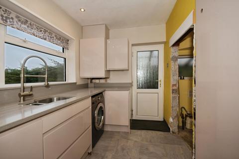 3 bedroom semi-detached house for sale, Grampian Crescent, Chesterfield, Derbyshire, S40