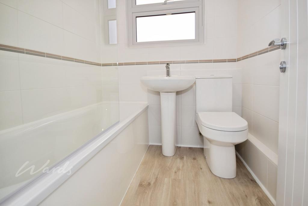 Gardiner bathroom