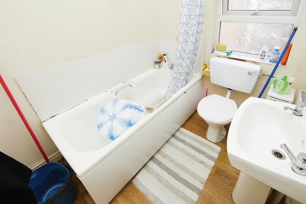 Upstairs Bathroom