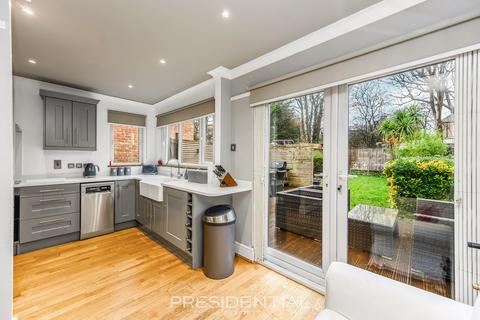 3 bedroom semi-detached house for sale, Abbotsford Gardens, Woodford Green IG8