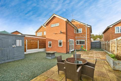 3 bedroom detached house for sale, Farm Close, Ilkeston, Derbyshire, DE7