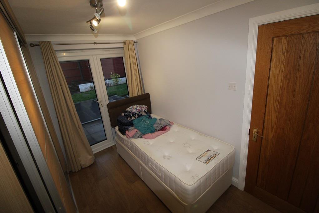 MASTER BEDROOM.jpg