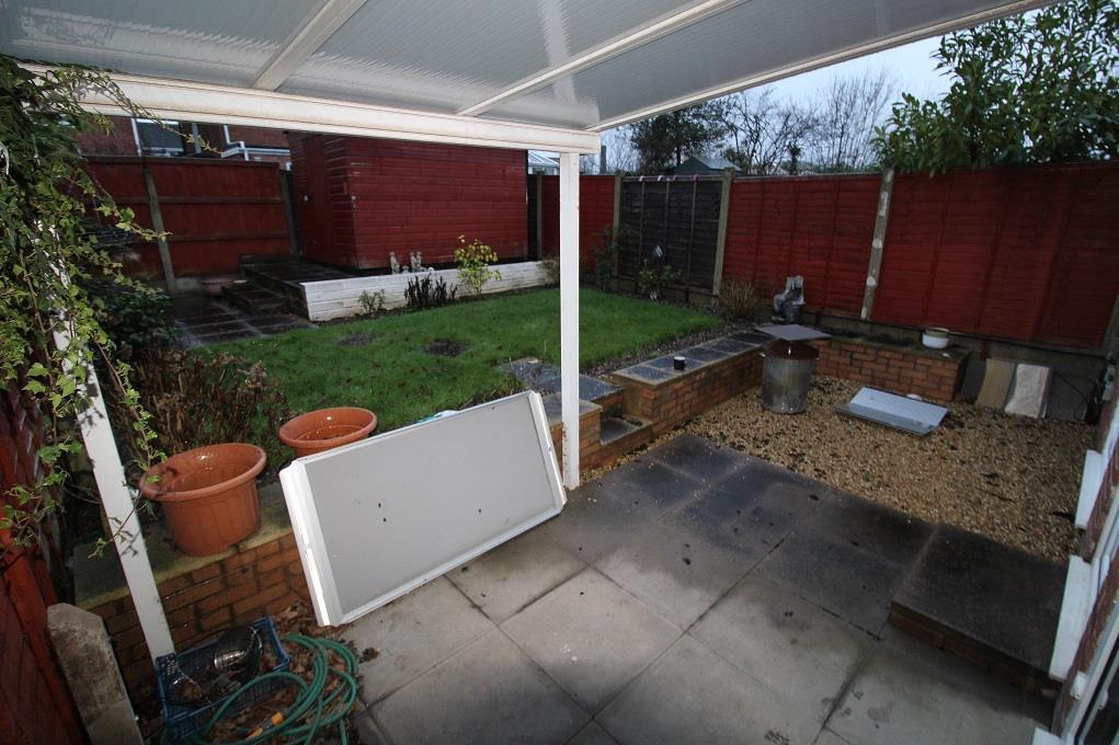 REAR GARDEN.jpg