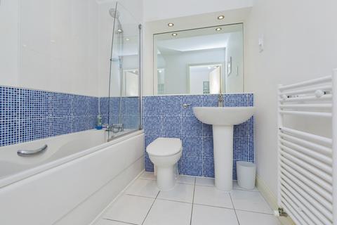 2 bedroom flat for sale, Watkin Road, LEICESTER, Leicestershire, LE2