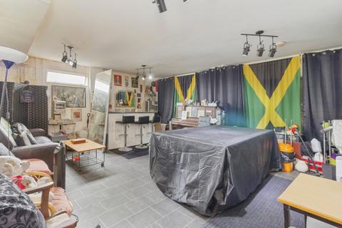 5 bedroom semi-detached house for sale, Southfields Avenue, LEICESTER, Leicestershire, LE2
