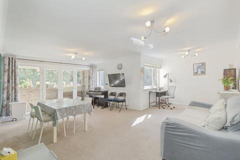 2 bedroom flat for sale, London Road, LEICESTER, Leicestershire, LE2
