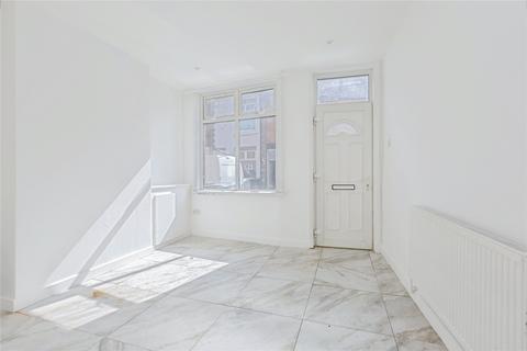 3 bedroom terraced house for sale, Beaumanor Road, Leicester, Leicestershire, LE4