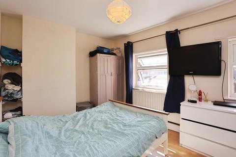 2 bedroom semi-detached house for sale, Byron Street, Loughborough, Leicestershire, LE11