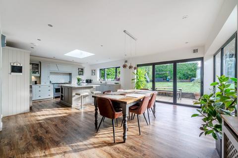 5 bedroom detached house for sale, Lake Road, Hiltingbury, Chandler's Ford
