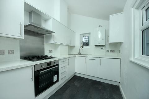 2 bedroom house for sale, Felix Road, W13