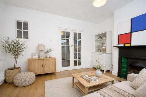 2 bedroom terraced house for sale, Felix Road, W13