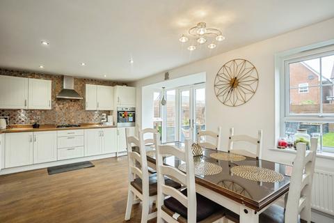 4 bedroom detached house for sale, Fieldfare Close, East Leake, Loughborough, Nottinghamshire, LE12