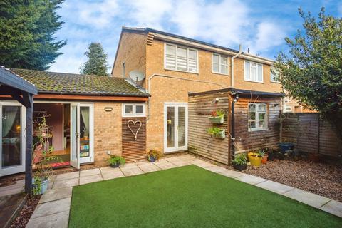 4 bedroom semi-detached house for sale, Lawrence Way, Loughborough, Leicestershire, LE11