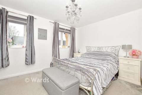 2 bedroom terraced house for sale, Stratford Drive, Maidstone ME15