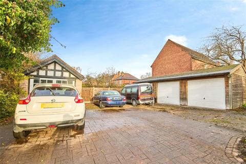 6 bedroom detached house for sale, Nottingham Road, Long Eaton, Nottingham, Derbyshire, NG10