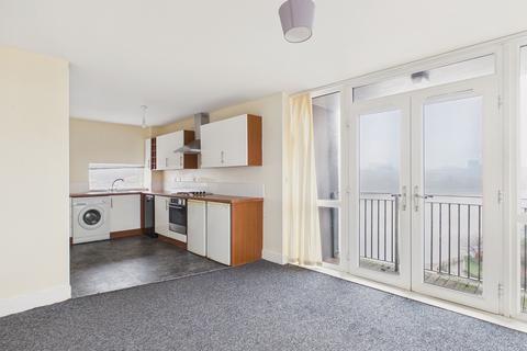 2 bedroom flat for sale, The Stephenson, The Staiths, Gateshead NE8 2BF