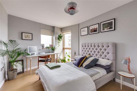 2 bedroom flat for sale, George House, London NW6