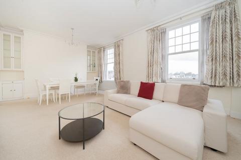 2 bedroom flat to rent, Blomfield Court, London W9