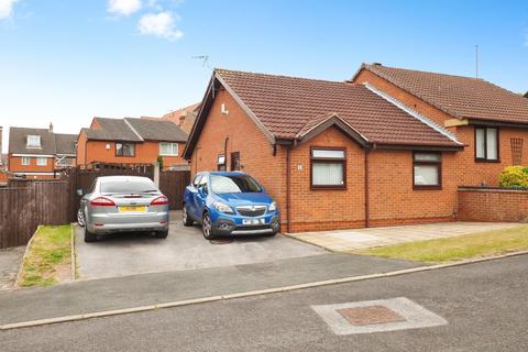 Steads Close, Carlton, Nottingham, Nottinghamshire, NG4