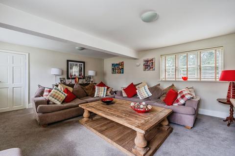 4 bedroom detached house for sale, Oak Road, Mottram St. Andrew, Macclesfield, SK10