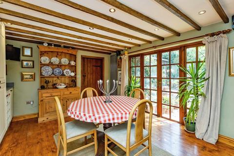 3 bedroom cottage for sale, Oxton Road, Arnold, Nottingham, Nottinghamshire, NG5