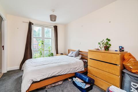 undefined, Ockbrook Drive, Nottingham, Nottinghamshire, NG3