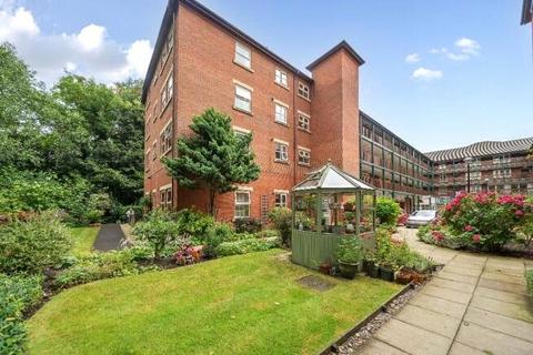 2 bedroom flat for sale, Church Street, Wilmslow, Cheshire, SK9