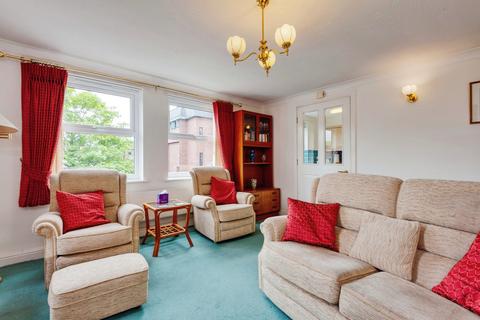 2 bedroom flat for sale, Church Street, Wilmslow, Cheshire, SK9
