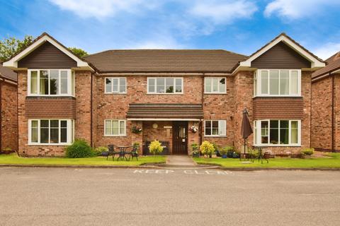 2 bedroom flat for sale, Woodacres Court, WILMSLOW, Cheshire, SK9