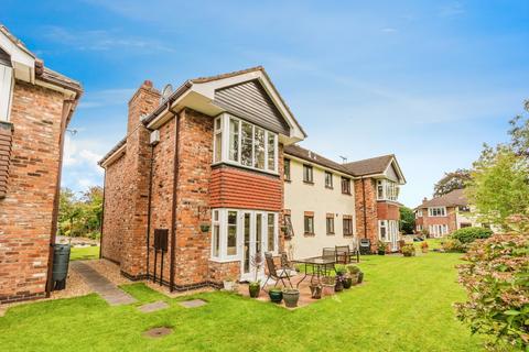 2 bedroom flat for sale, The Elms, Woodacres Court, Wilmslow, SK9