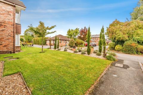 2 bedroom flat for sale, The Elms, Woodacres Court, Wilmslow, SK9