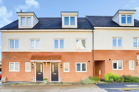 3 bedroom terraced house for sale, Piggott Avenue, Gedling, Nottingham, Nottinghamshire, NG4