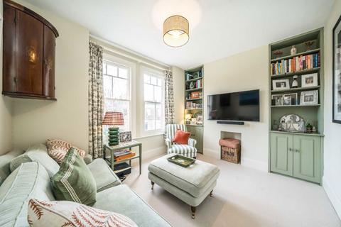 3 bedroom flat for sale, Gambetta Street, London SW8