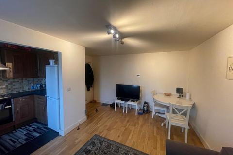 1 bedroom flat to rent, West Hendon Broadway, London NW9