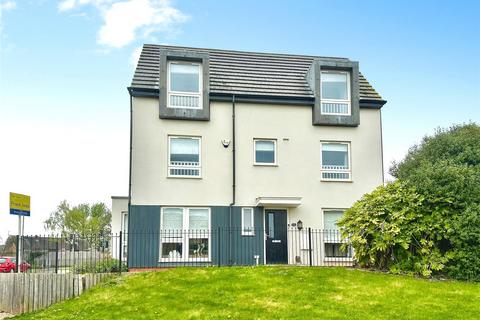 4 bedroom detached house for sale, Waldrom Road, Gedling, Nottingham, Nottinghamshire, NG4