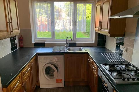 4 bedroom semi-detached house to rent, Brookleigh Road, Manchester