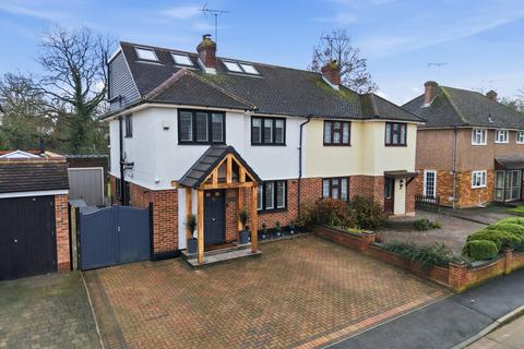 4 bedroom semi-detached house for sale, Abbots Close, Shenfield CM15