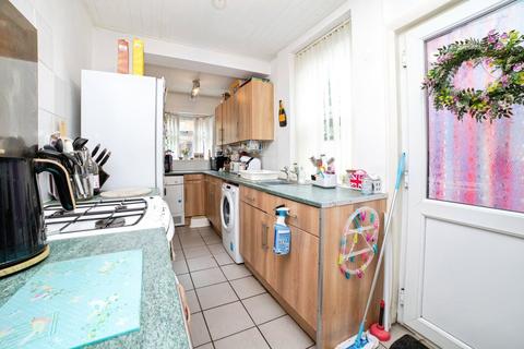 2 bedroom terraced house for sale, Harrington Street, Mansfield, Nottinghamshire, NG18