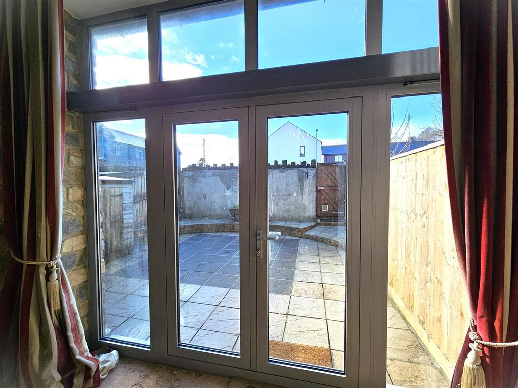 Doors to Garden.jpg