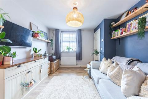 3 bedroom townhouse for sale, The Hay Fields, Rainworth, Mansfield, Nottinghamshire, NG21
