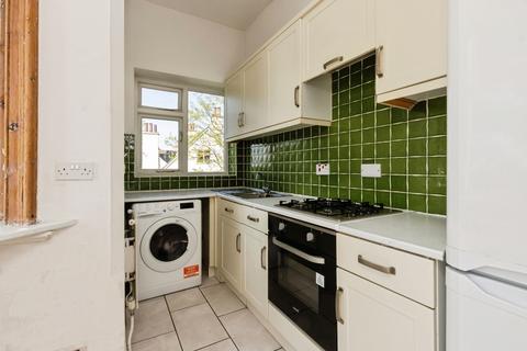 1 bedroom flat for sale, Chestnut Grove, Nottingham, Nottinghamshire, NG3