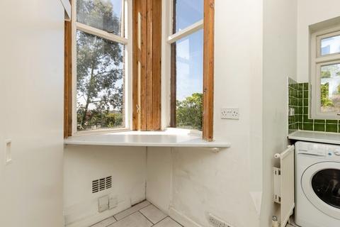 1 bedroom flat for sale, Chestnut Grove, Nottingham, Nottinghamshire, NG3