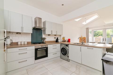 4 bedroom terraced house for sale, Balmoral Road, Colwick, Nottingham, Nottinghamshire, NG4