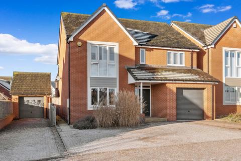 5 bedroom detached house for sale, 6 Brecknock Close, Worcester. WR5 2FD