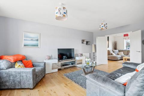 5 bedroom detached house for sale, 6 Brecknock Close, Worcester. WR5 2FD