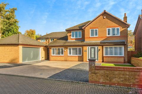 4 bedroom detached house for sale, The Cloisters, Leyland, Lancashire, PR25