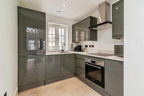 undefined, Long Row, Nottingham, Nottinghamshire, NG1