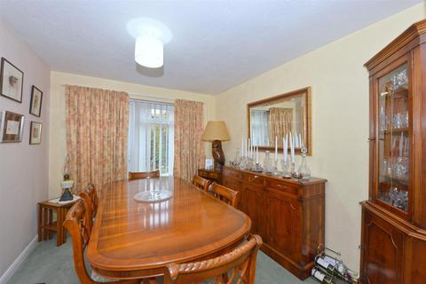 3 bedroom detached house for sale, Fairview Drive, Bayston Hill, Shrewsbury